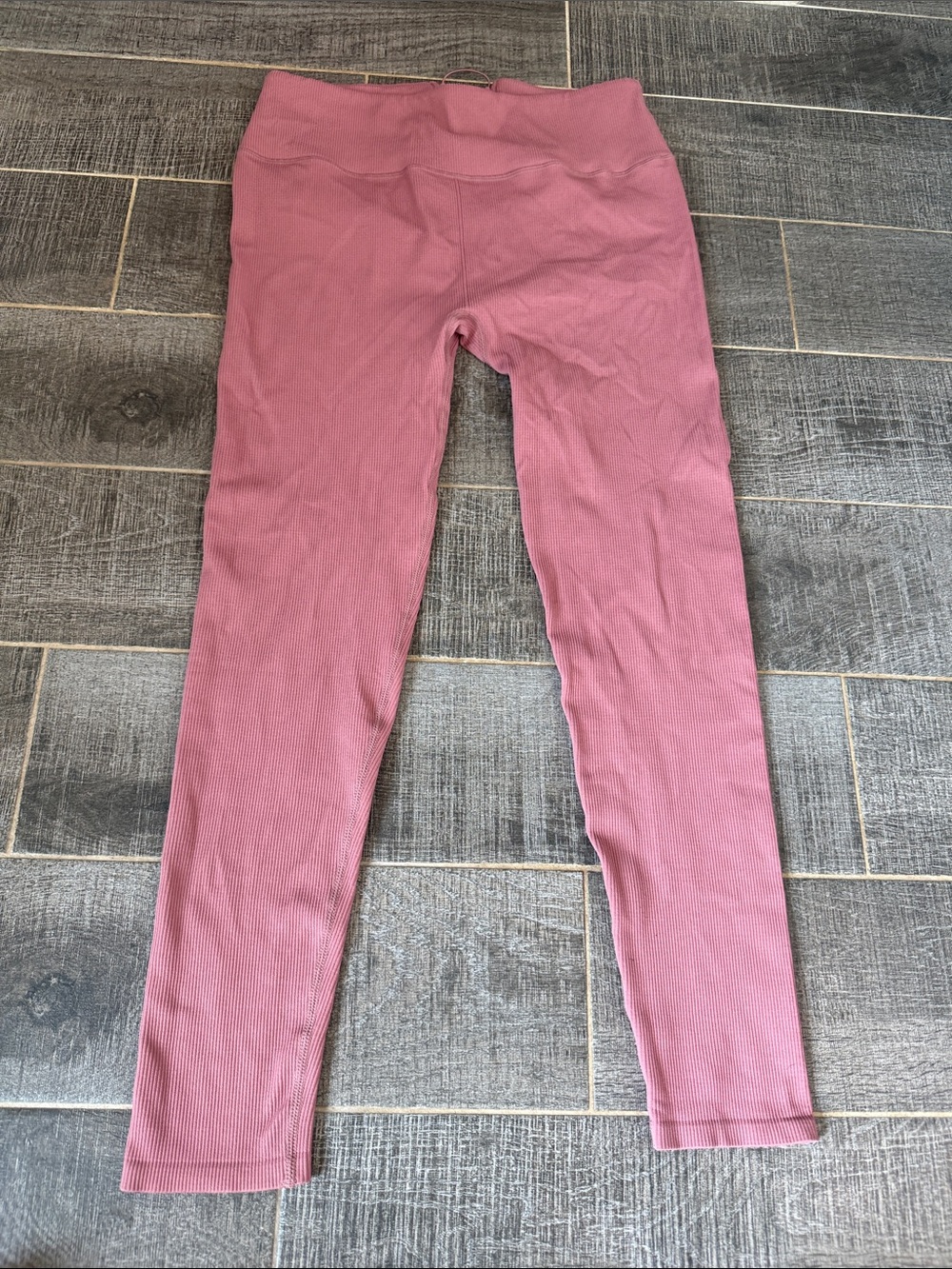Fabletics Ribbed Leggings in Mauve Pink